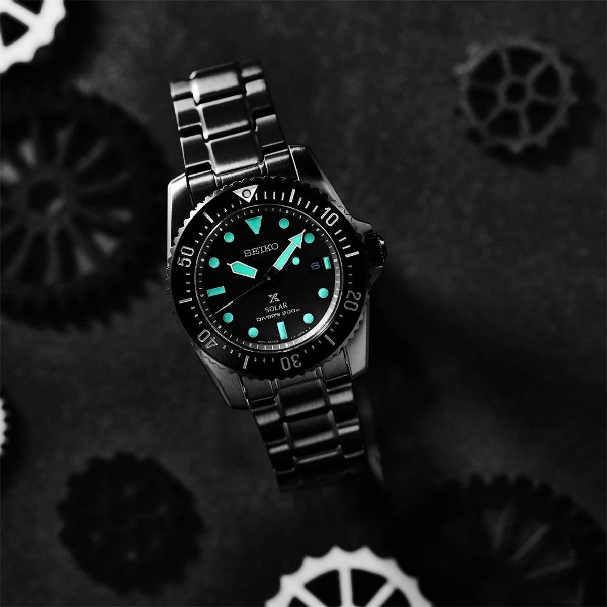 Часовник Seiko SNE587P1