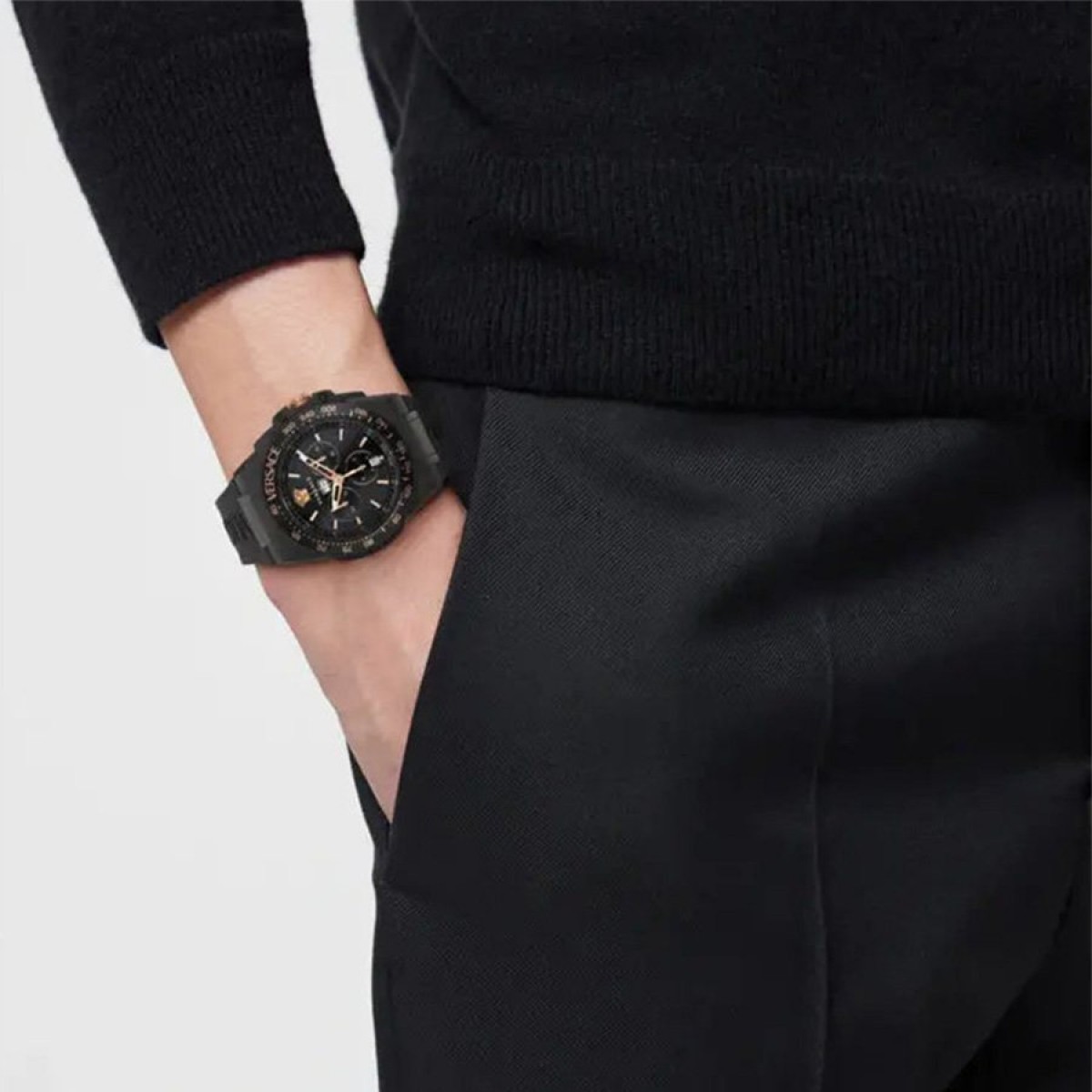Часовник Versace Greca Extreme Chrono VE7H00323 Часовник Versace Greca Extreme Chrono VE7H00323