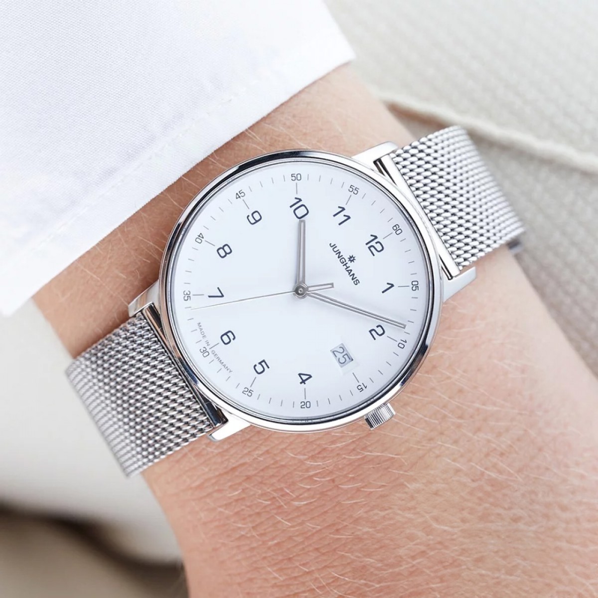Часовник Junghans Max Bill 47/4457.44