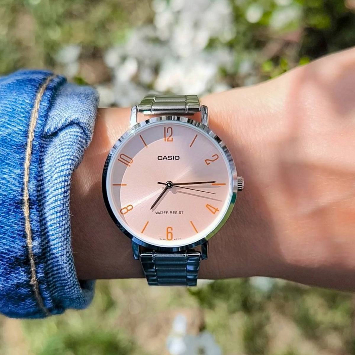 Часовник Casio LTP-VT01D-4B2UDF