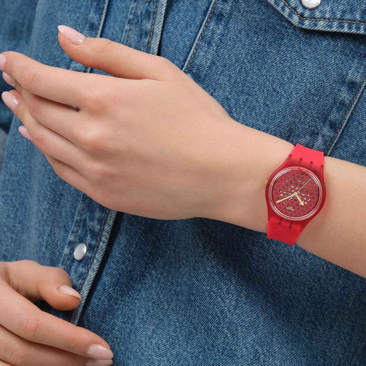 Часовник Swatch Love In Scarlet SO28Z122 Часовник Swatch Love In Scarlet SO28Z122
