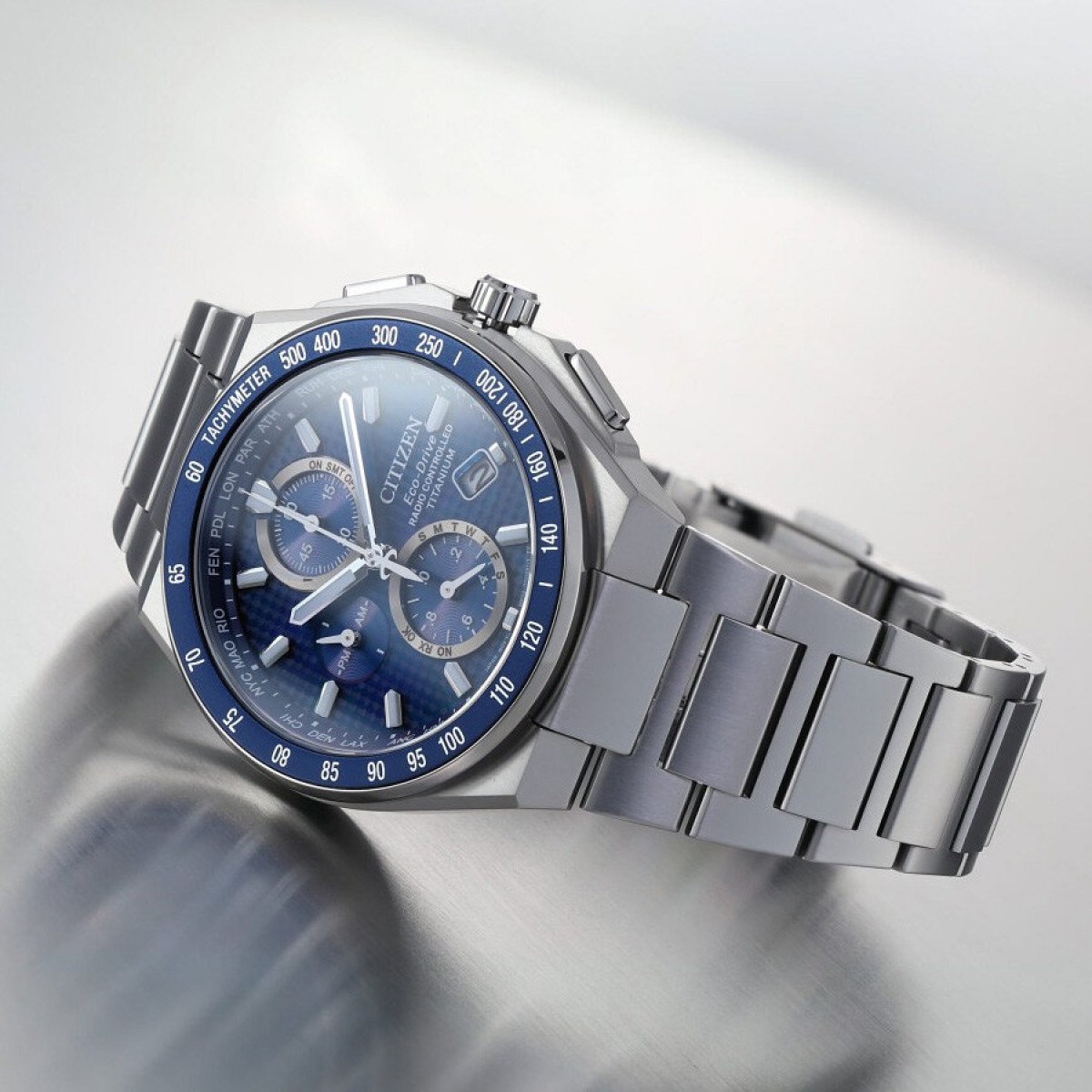 Часовник Citizen Promaster Sky AT8396-59L