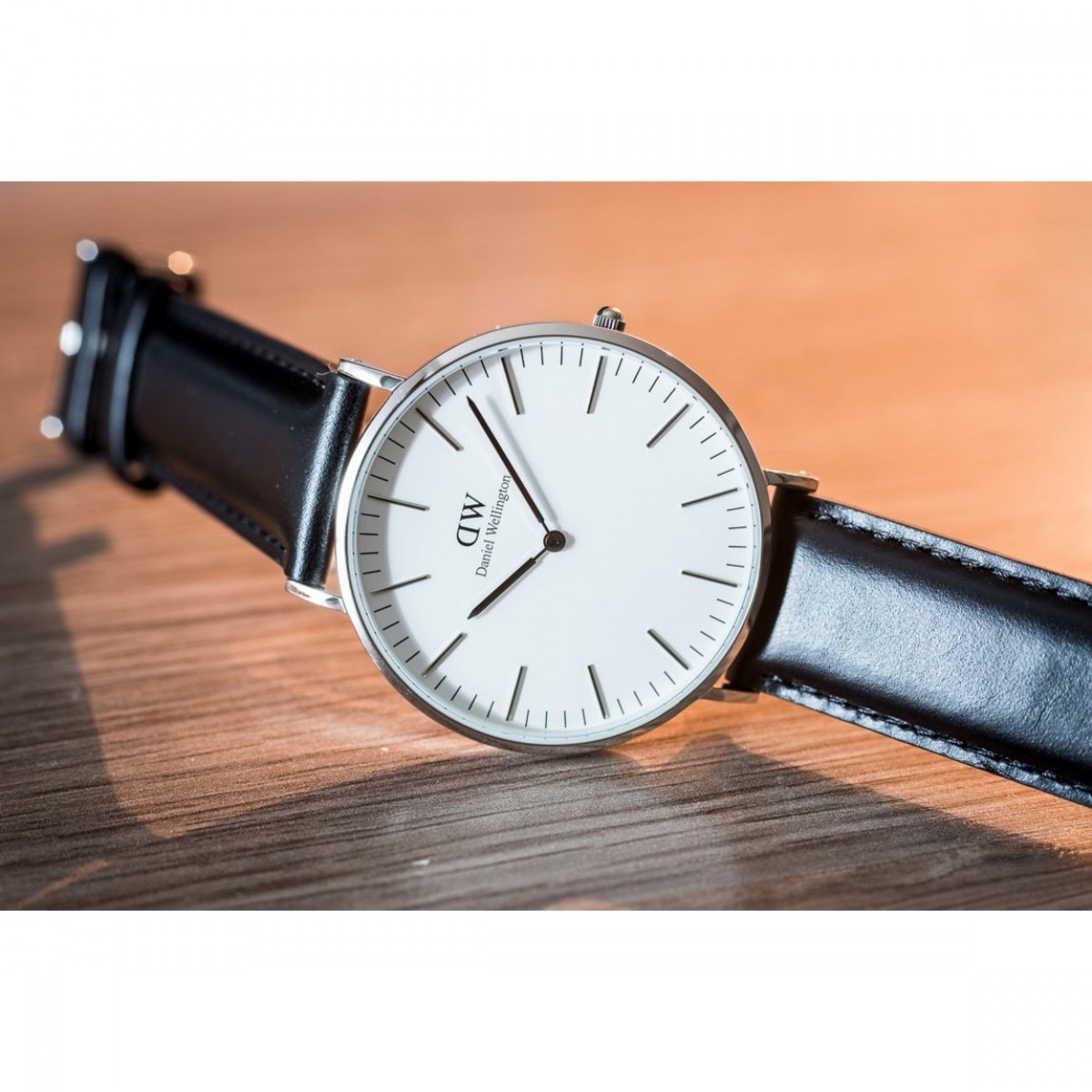 Часовник Daniel Wellington Classic Sheffield DW00100020 Часовник Daniel Wellington Classic Sheffield DW00100020