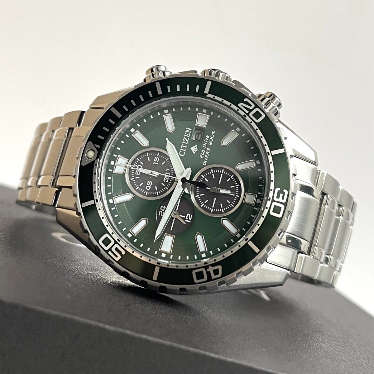 Часовник Citizen CA0820-50X