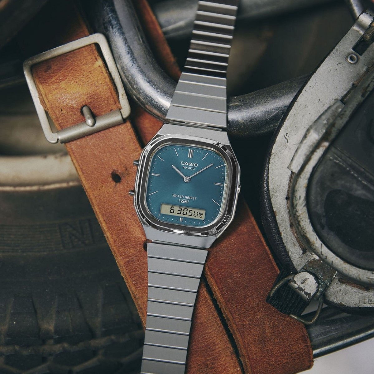 Часовник Casio AQ-240E-3AEF - Timer.bg