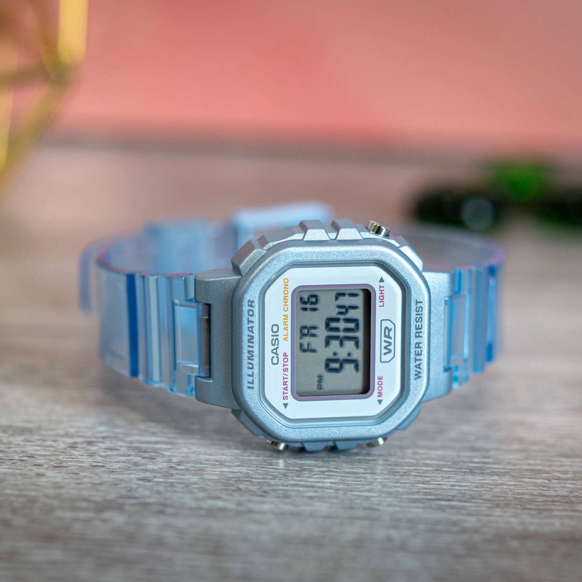 Часовник Casio LA-20WHS-2AEF