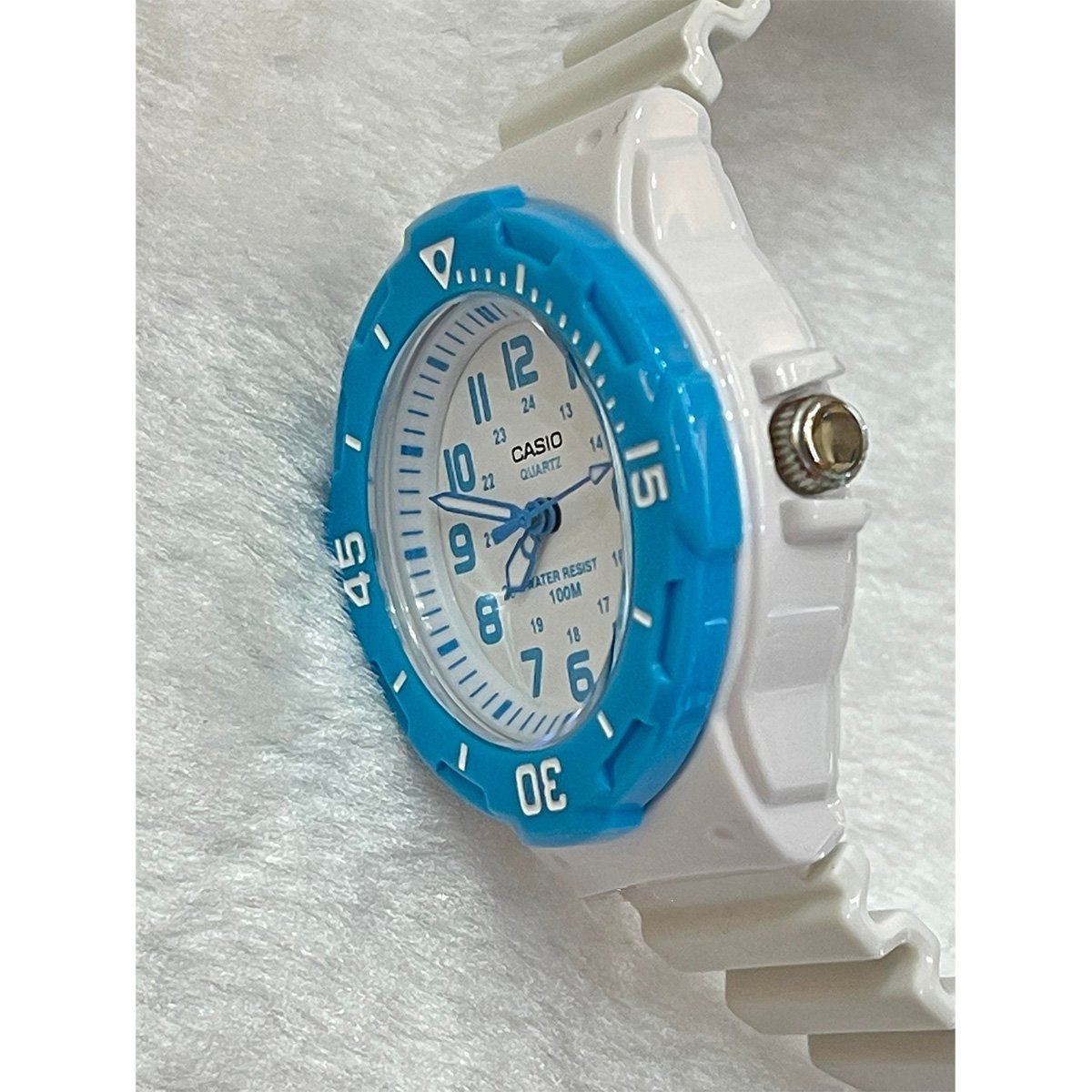 Часовник Casio LRW-200H-2BV