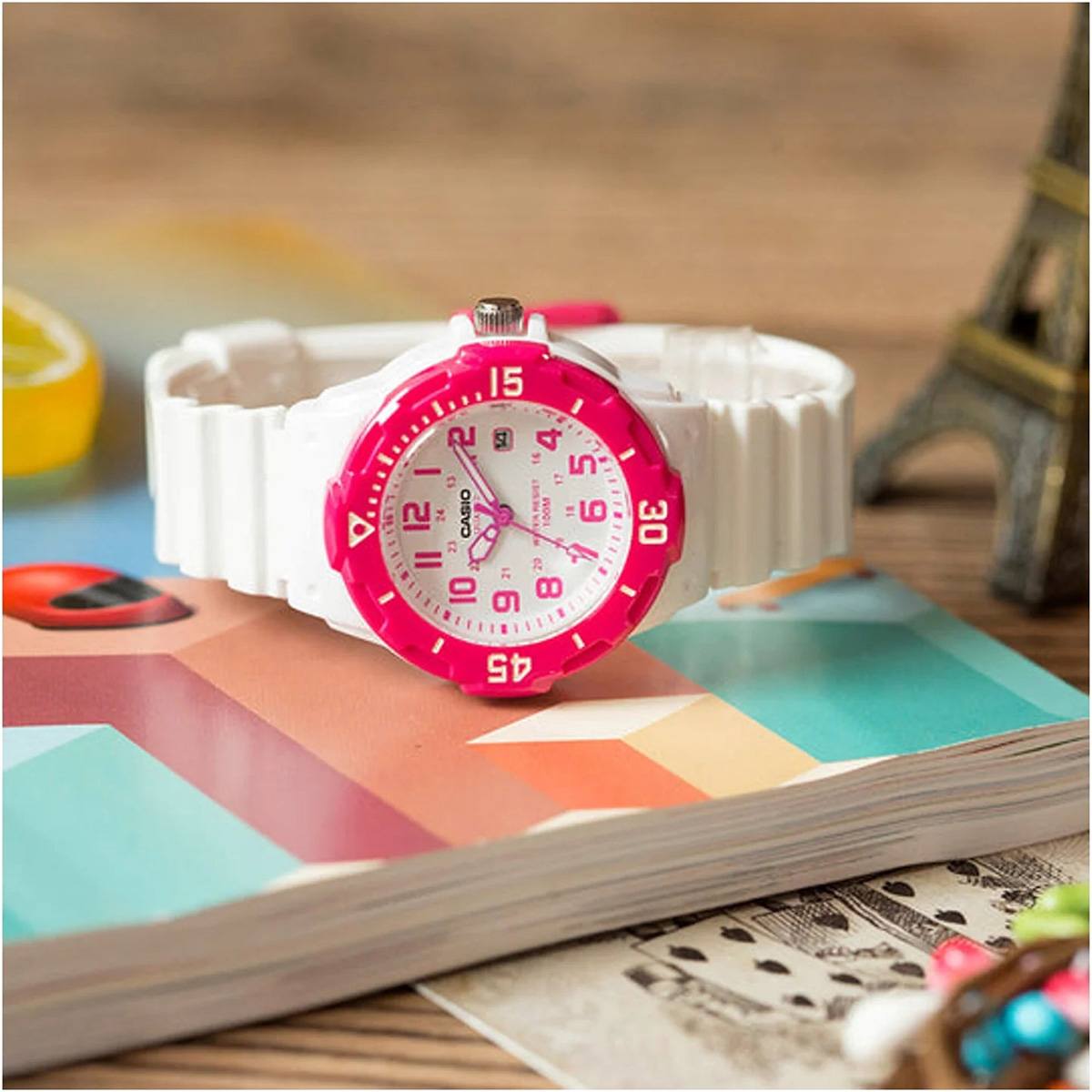 Часовник Casio LRW-200H-4BV