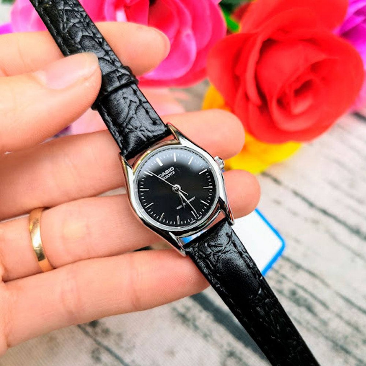 Часовник Casio LTP-1094E-1ARDF