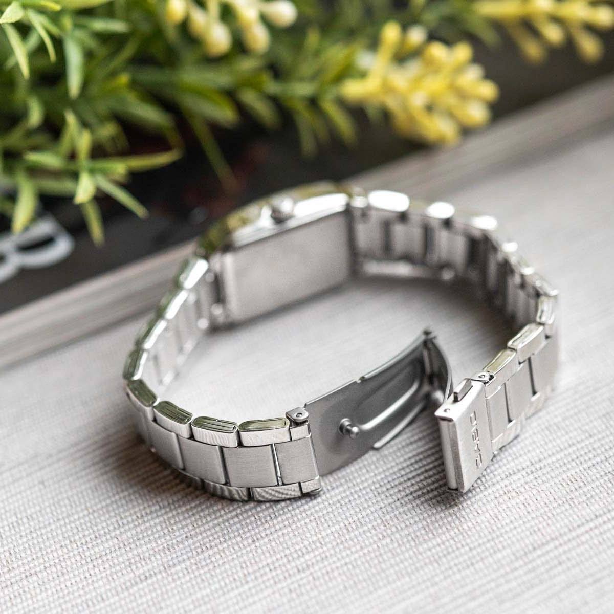 Часовник Casio LTP-1165PA-4CEF