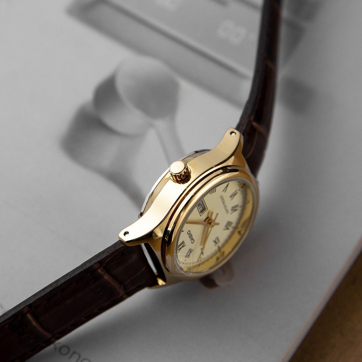 Часовник Casio LTP-V006GL-9BU