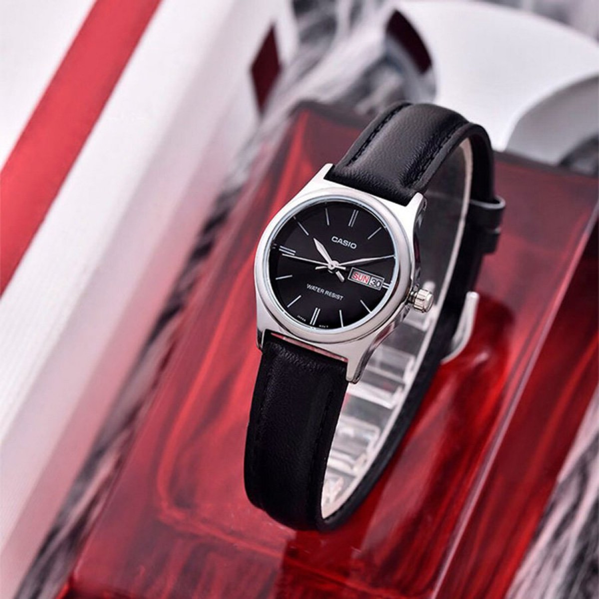 Часовник Casio LTP-V006L-1B2