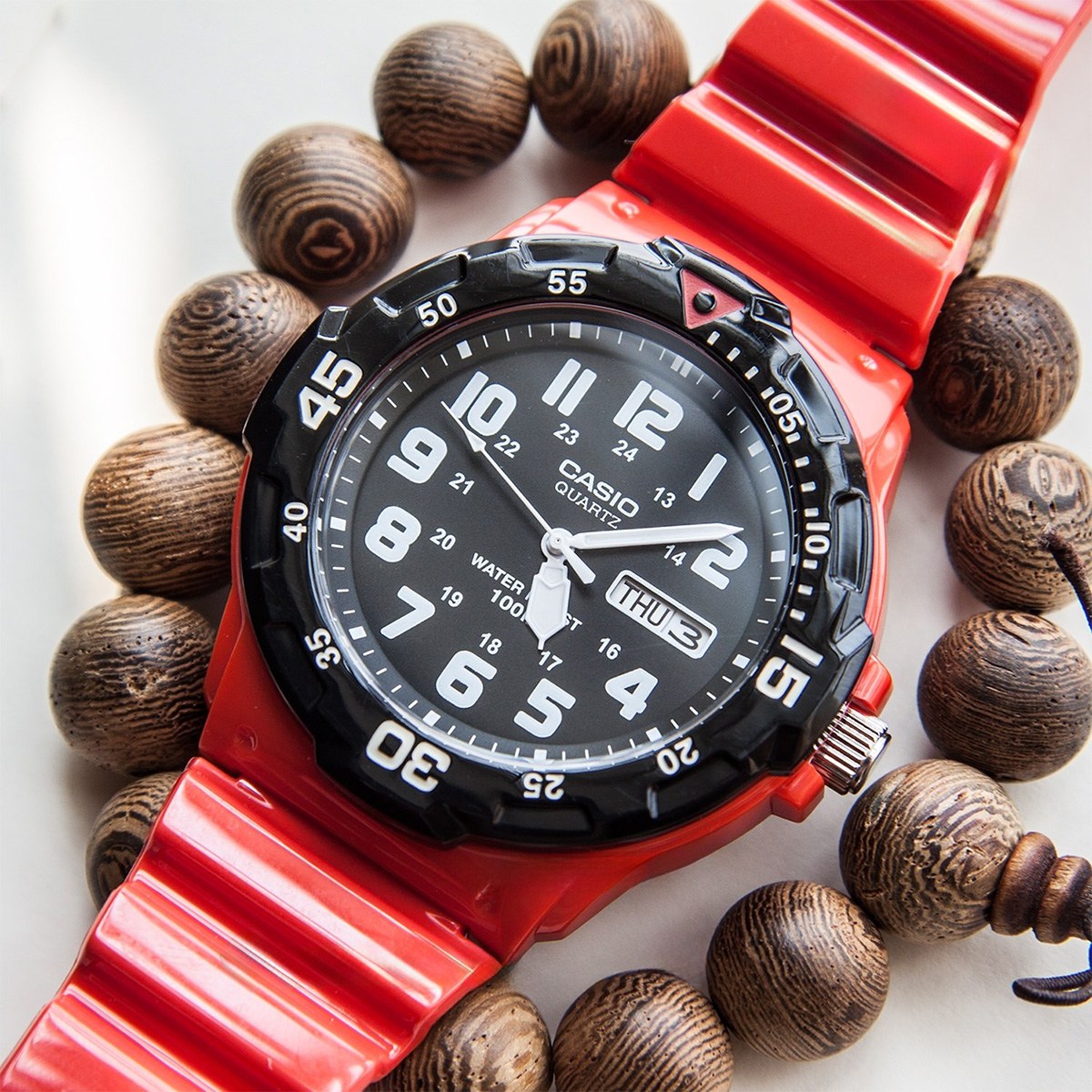 Часовник Casio MRW-200HC-4BV Часовник Casio MRW-200HC-4BV