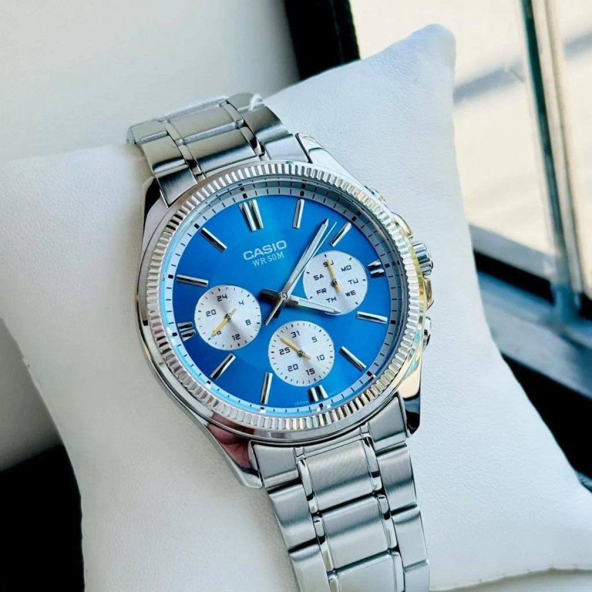 Часовник Casio MTP-1375D-2A2V