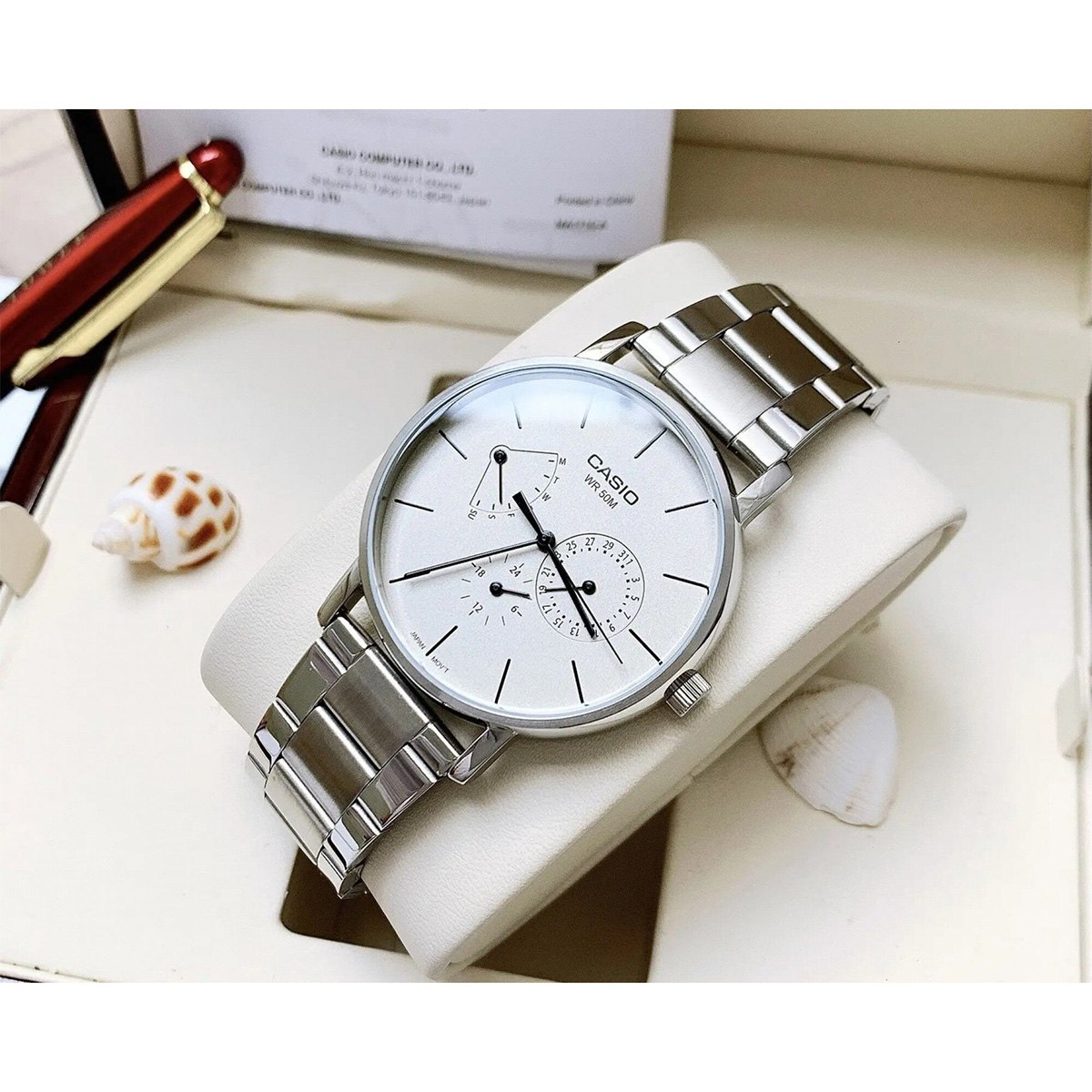 Часовник Casio MTP-E320D-9E