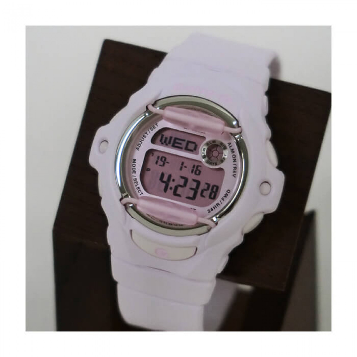 Часовник Casio BG-169M-4ER