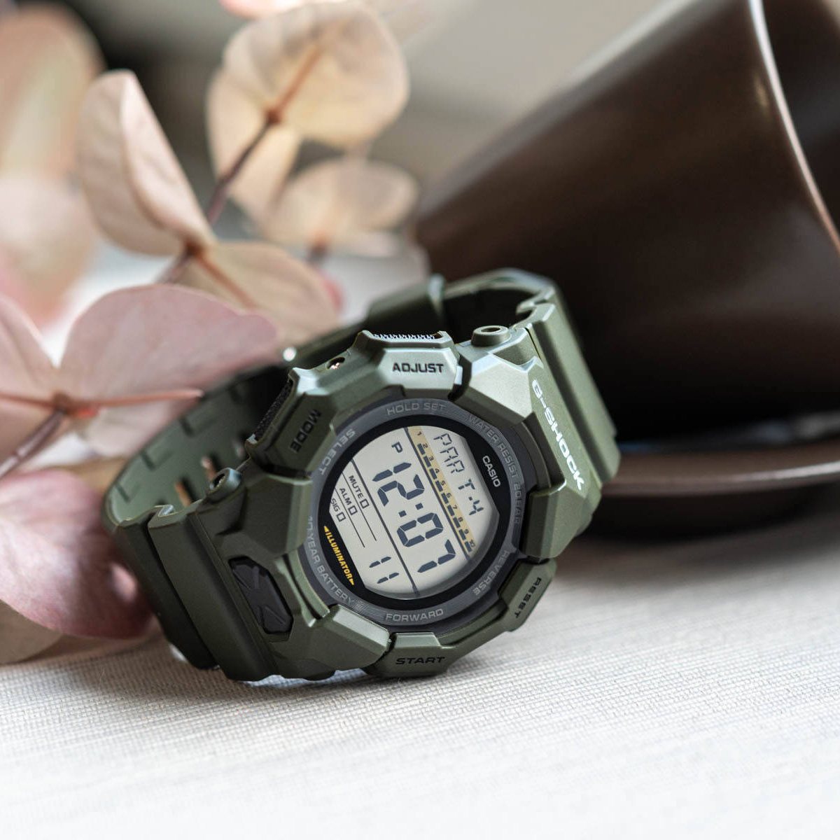 Часовник Casio G-Shock GD-010-3ER