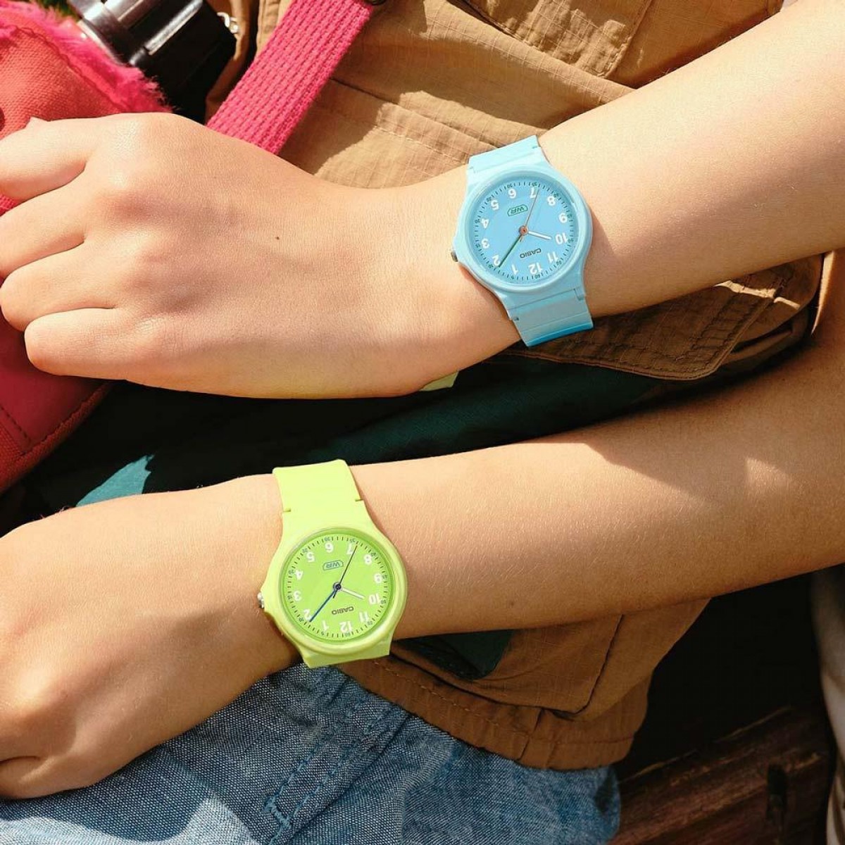 Часовник Casio LQ-24B-2BEF