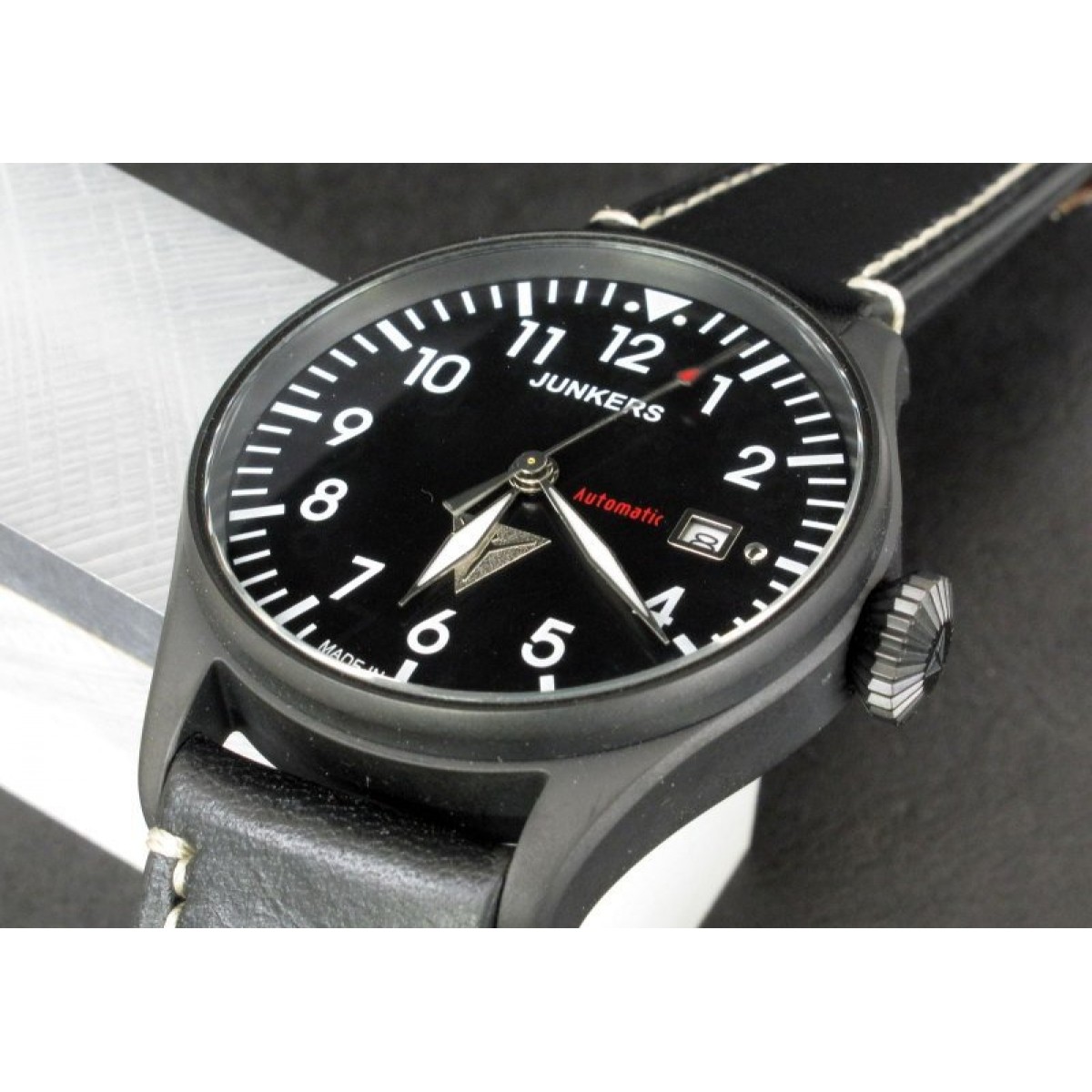 Часовник Junkers 6152-2