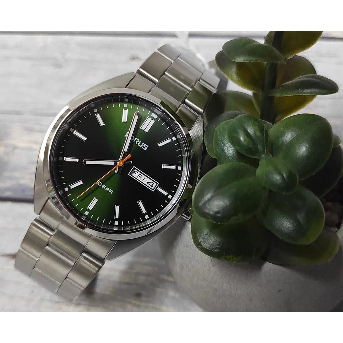 Часовник Lorus RH367AX9