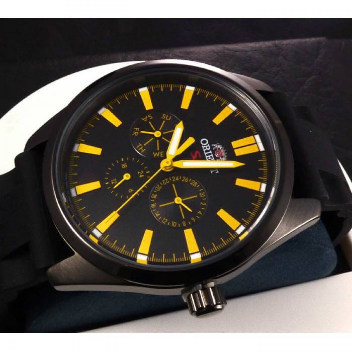 Часовник Orient FUX00003B0