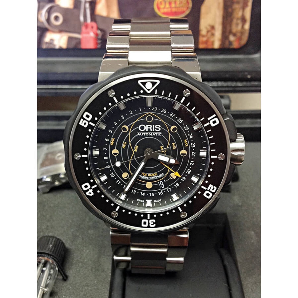 Часовник Oris 761 7682 7154
