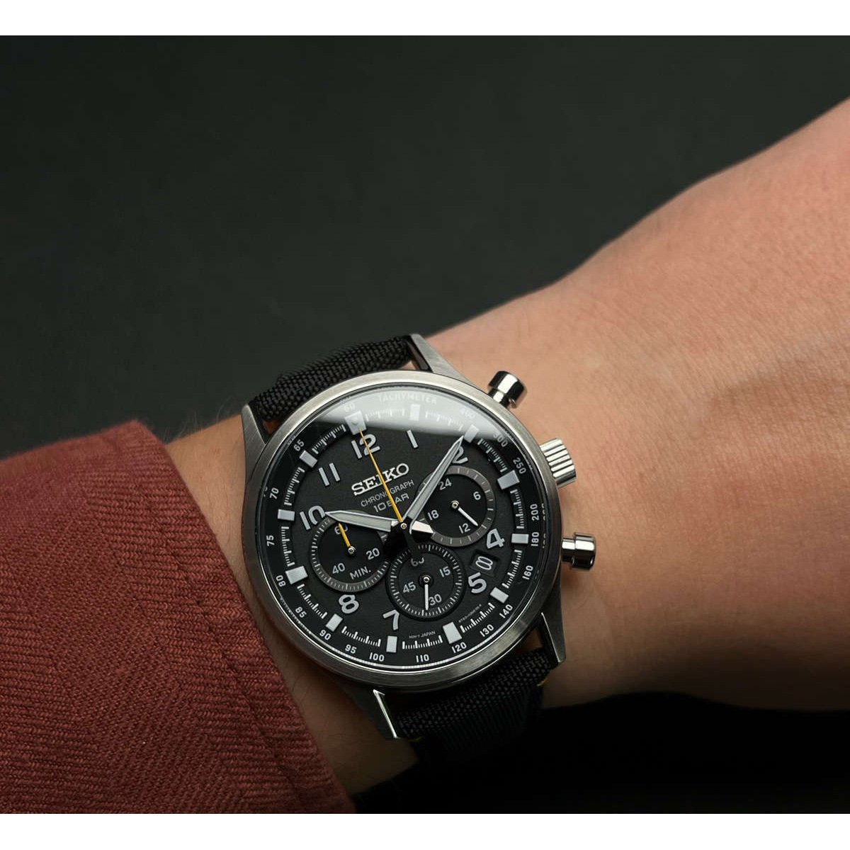 Часовник Seiko SSB449P1